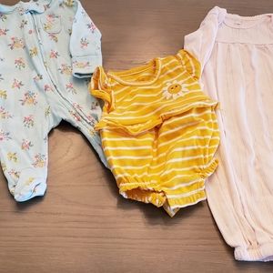 3 newborn outfits